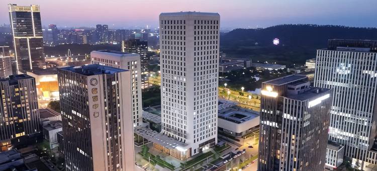 澜境酒店(武汉光谷科技会展中心大悦城店)图片