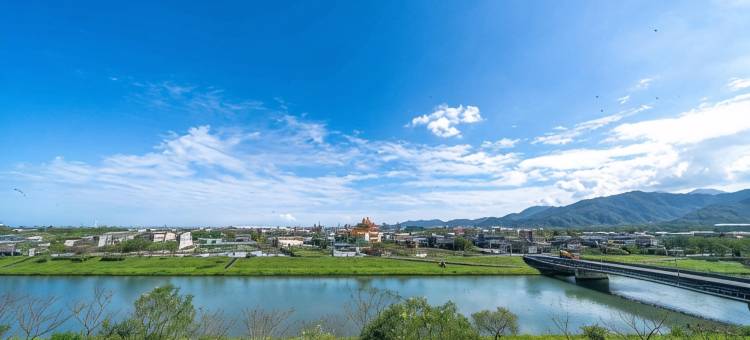 Along the River B&B图片