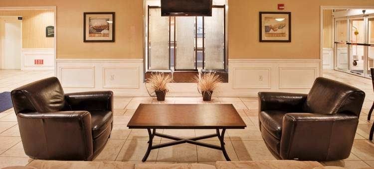 智选假日套房酒店威奇托机场 by IHG(Holiday Inn Express & Suites Wichita Airport by IHG)图片