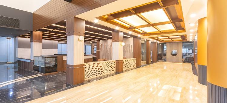 占碑格兰德马克穆尔酒店(Grand Makmur Hotel Jambi)图片