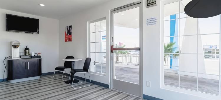 加利福尼亚州66号公路巴斯托6号汽车旅馆(Motel 6 Barstow, CA - Route 66)图片