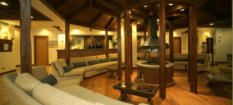 阿拉斯加科尔蒂纳酒店(Hotel Alaska Cortina)图片