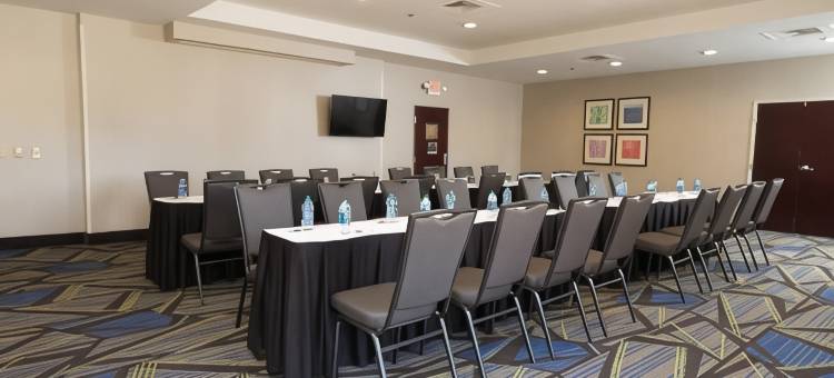 智选假日套房酒店克林顿(Holiday Inn Express & Suites Clinton)图片