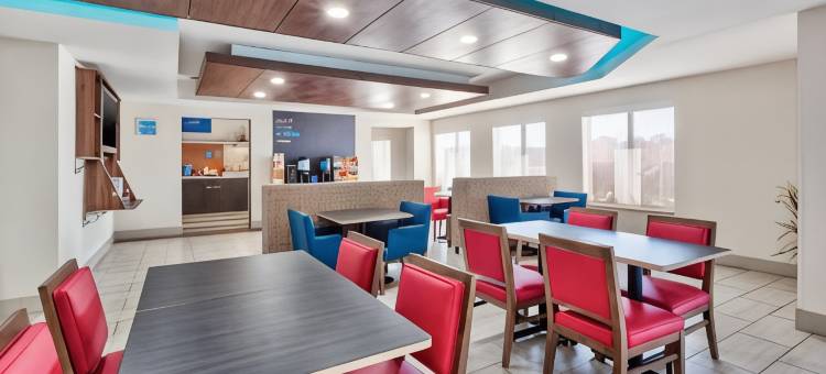 智选假日套房酒店三河城(Holiday Inn Express & Suites Three Rivers)图片