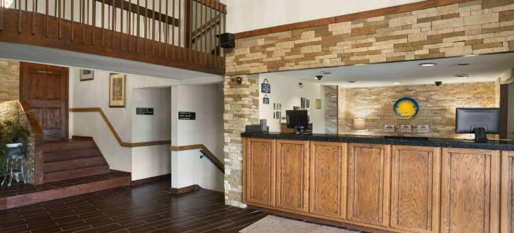 温德姆旗下-匹兹堡/新斯坦顿华美达酒店(Ramada by Wyndham Pittsburgh/New Stanton)图片