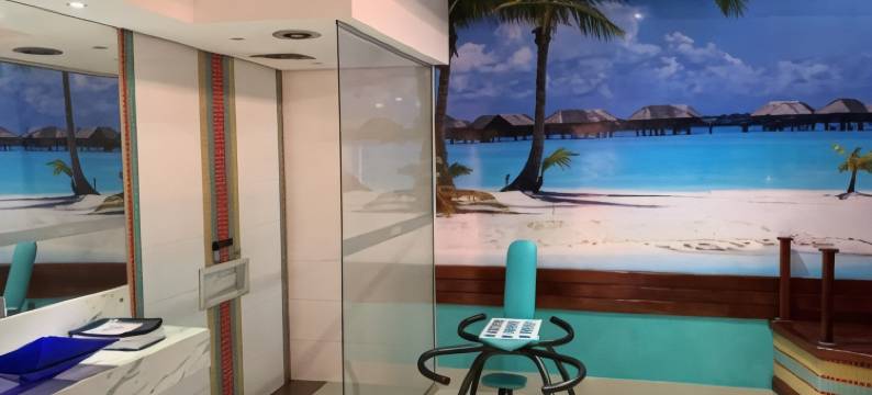 豪华汽车旅馆(Motel Luxury)图片