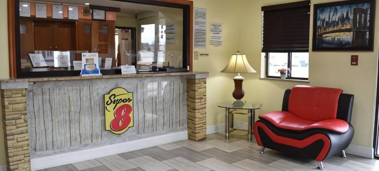 纽波特纽斯-杰斐逊大道速8酒店(Super 8 by Wyndham Newport News/Jefferson Ave.)图片