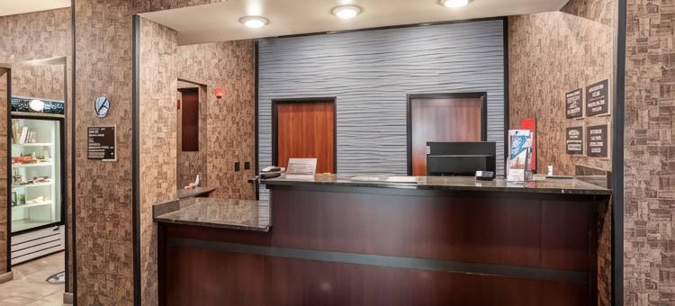 鹅卵石套房酒店-小滑道(Cobblestone Hotel & Suites - Little Chute)图片