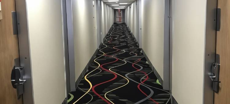 Perry Inn & Suites by Capital O National Fairground GA I 75图片