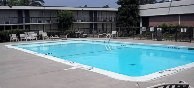 伊丽莎白城凯艺酒店-近大学(Quality Inn Elizabeth City Near University)图片