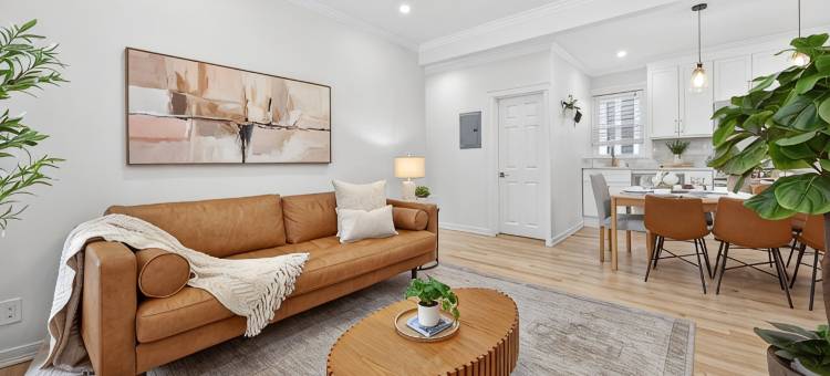 Downtown火车站附近开放式四卧室可住14人度假屋(含停车位)(Open 4Br Near Downtown Boston Backyard, Fire Pit, Grills & Walk to Train)图片
