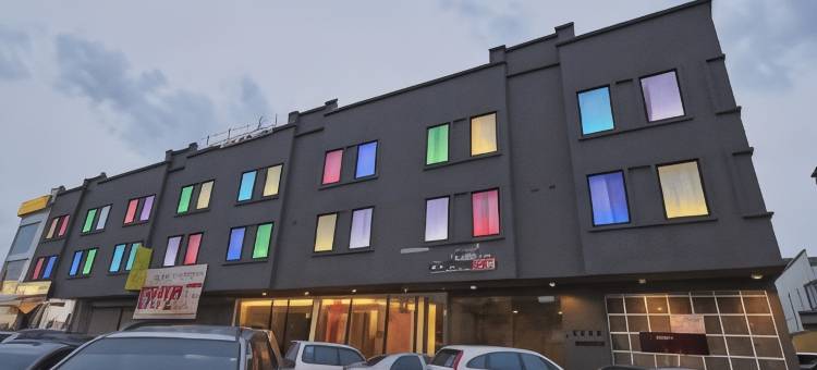 莱维拉治商务酒店(班达尔巴鲁美贡)(The Leverage Business Hotel - Bandar Baru Mergong)图片