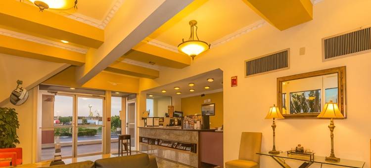 俄克拉何马市温德姆豪生酒店(Howard Johnson by Wyndham Oklahoma City Airport/ Fairgrounds)图片