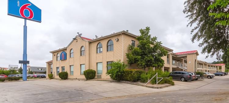 圣安东尼奥6号汽车旅馆 - 嘉年华步道(Motel 6 San Antonio, TX - Fiesta Trails)图片