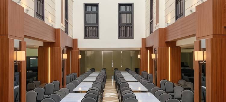 广场花园酒店及公寓(The Plaza Garden Hotel and Residences)图片