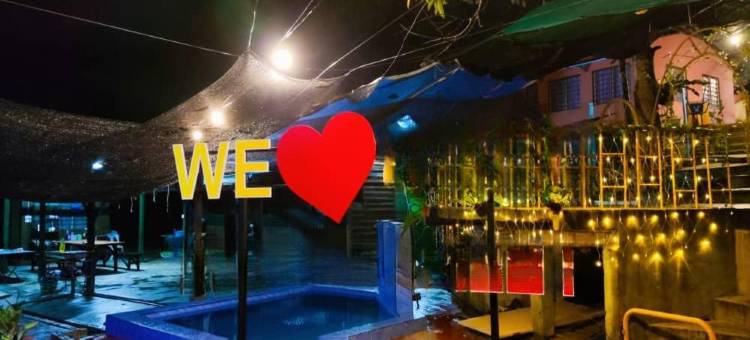 Lata Bayu Chalet - Waterfall & River with Kids Pool图片