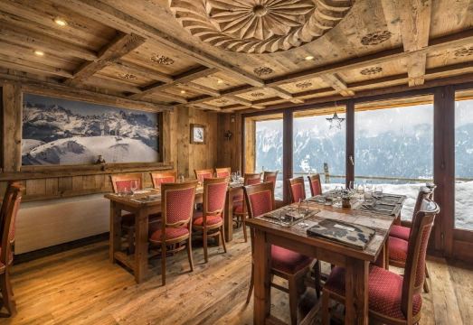 Hôtel le Grand ChaletHotel Overview