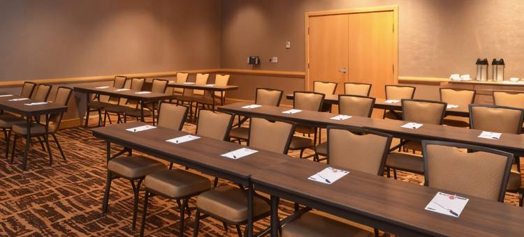 布瑞兹伍德智选假日酒店(Holiday Inn Express Breezewood)图片