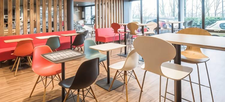 宜必思鲁昂市中心战神广场酒店(Ibis Rouen Centre Champ-De-Mars)图片