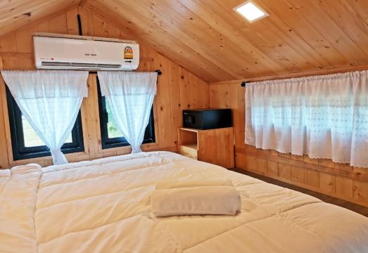 Tiny House on Koh Lanta Only 2 Mins Walk to the BeachHotel Overview