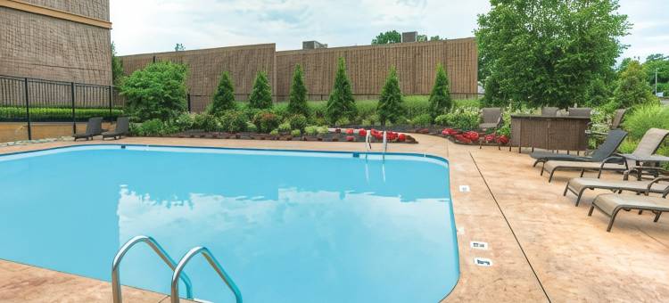 弗里霍尔德丽笙酒店(Radisson Hotel Freehold)图片