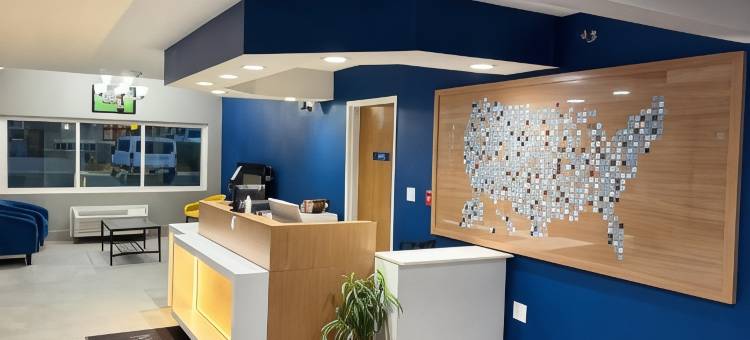 苏福尔斯温德姆麦客达套房酒店(Microtel Inn & Suites by Wyndham Sioux Falls)图片