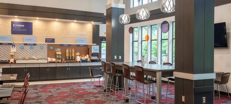 智选假日套房酒店哥伦布 - 北极星大路(Holiday Inn Express & Suites Columbus - Polaris Parkway)图片