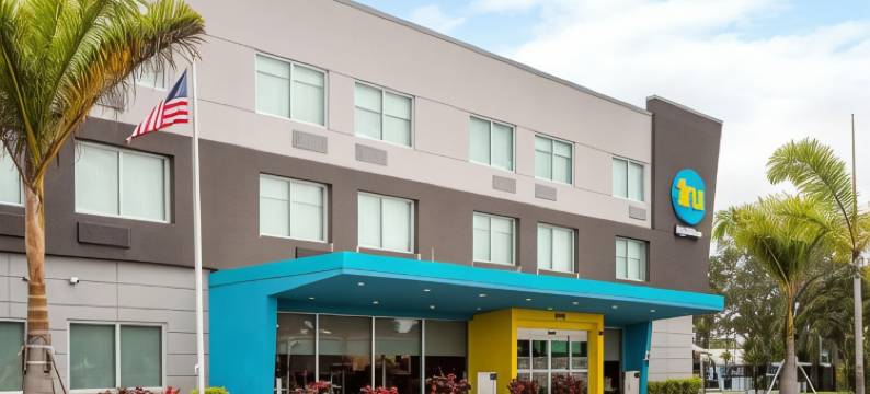 布雷登顿I-75希尔顿特鲁酒店(Tru by Hilton Bradenton I-75)图片