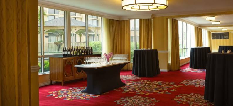 克里夫兰机场温德姆酒店(Wyndham Cleveland Airport)图片