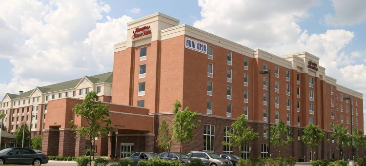 希尔顿欢朋套房酒店-底特律机场罗穆勒斯(Hampton Inn & Suites Detroit/Airport-Romulus)图片