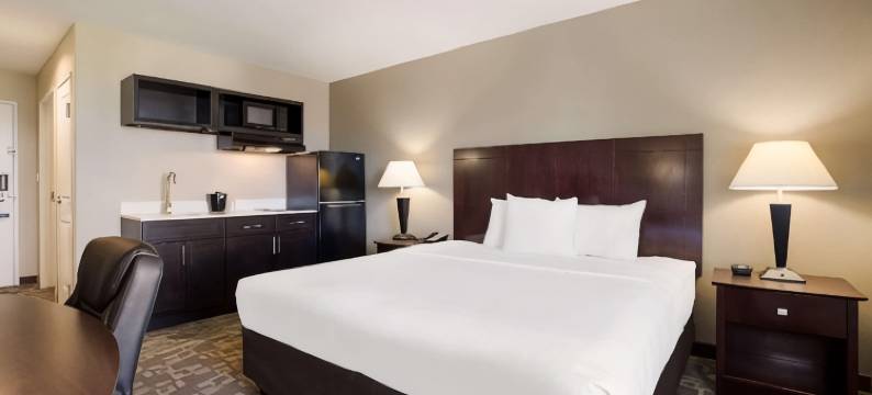 伯威克 - 摩根城郊区开放式客房酒店(Suburban Studios Berwick - Morgan City)图片