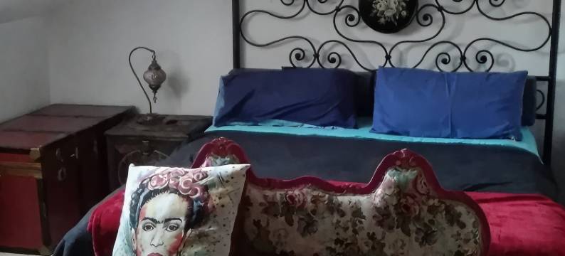 Spacious and Naturally Bright Bomboniera Rooftop Favors Apartment图片