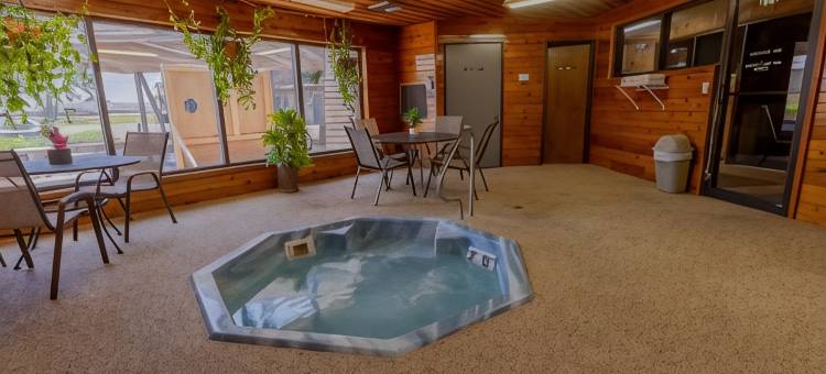 雷鸟小屋(Thunderbird Lodge)图片