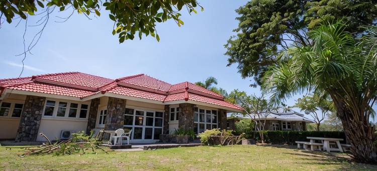 F4 Beach House Kitchen BBQ 3 Bedrooms Large Yard图片