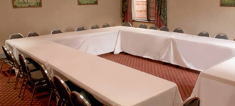 庆典贝斯特韦斯特套房酒店(Best Western Shelbyville Inn and Suites Celebration Inn)图片