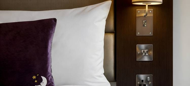 法恩伯勒城中心高级旅社(Premier Inn Farnborough Town Centre)图片