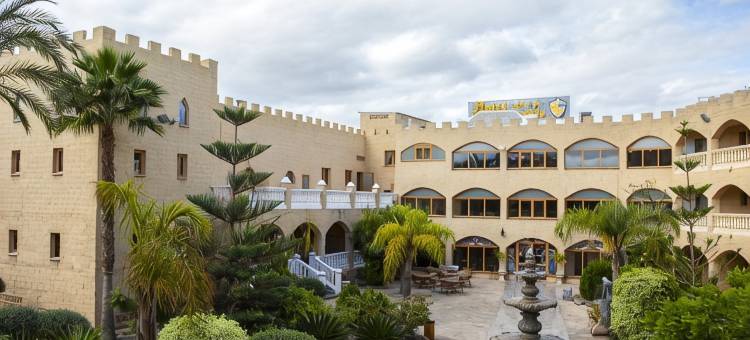 卡斯蒂略广场酒店(Hotel Plaza Del Castillo)图片
