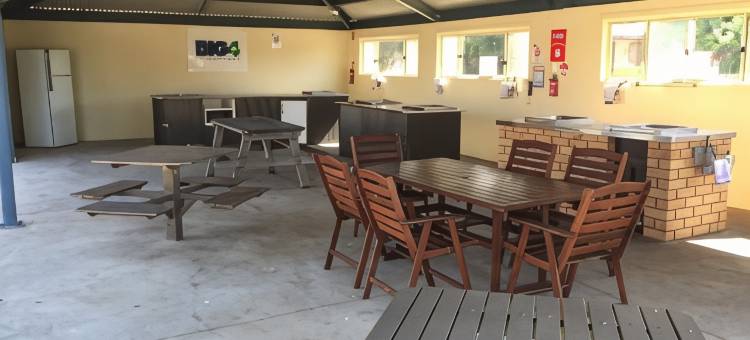 BIG4谢珀顿公园巷假日公园酒店(Big4 Shepparton Park Lane Holiday Park)图片