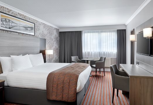 Leonardo Edinburgh Murrayfield Hotel Overview
