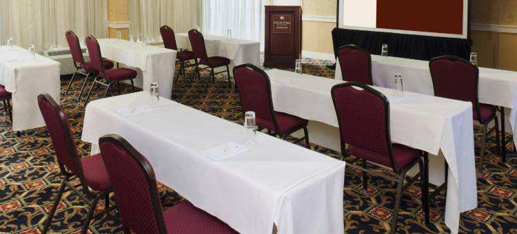 希尔顿逸林酒店-夏洛特镇(DoubleTree by Hilton Charlottesville)图片