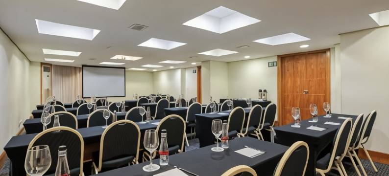 古里提巴巴特尔斯拉维耶罗酒店(Slaviero Curitiba Batel)图片