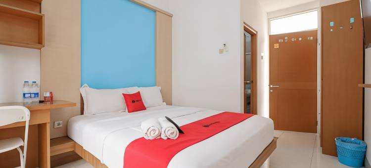 红多兹伊斯兰普拉斯酒店-维斯玛布根维尔卡拉瓦奇(RedDoorz Syariah Plus @ Wisma Bougenville Karawaci)图片