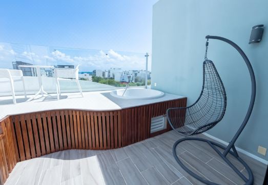 MARE CONDO Hotel Overview