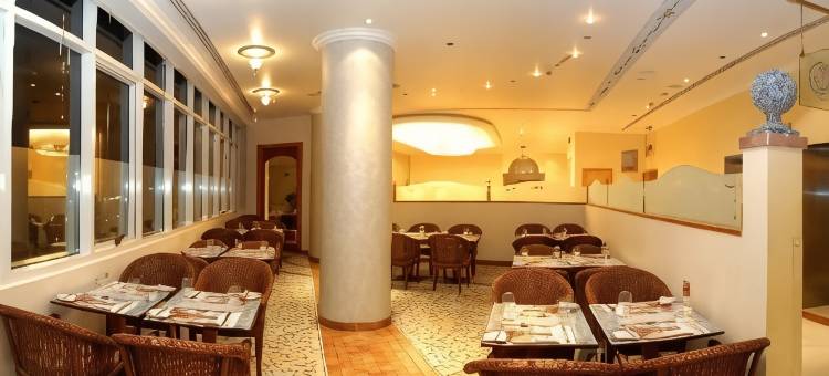 大洲际酒店(Grand Continental Hotel)图片