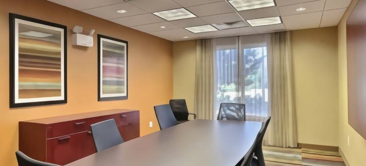 Fairfield Inn & Suites Milwaukee Airport图片