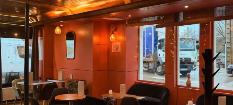 干贡艾里维布莉特酒店(Brit Hotel l'Arrivée Guingamp)图片