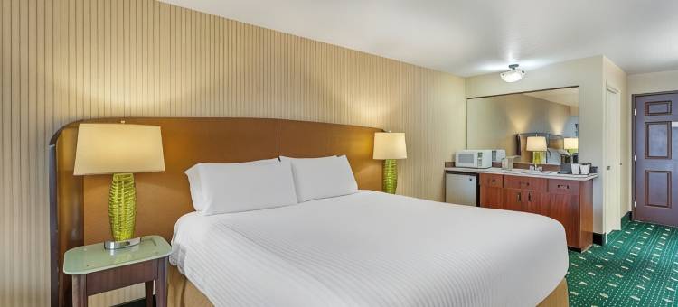 罗格丽晶套房客栈(Rogue Regency Inn & Suites)图片