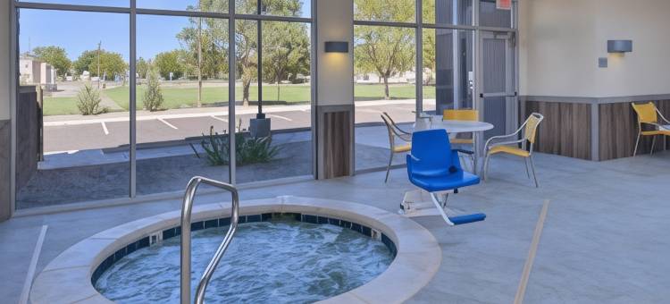法明顿万枫酒店及套房(Fairfield Inn & Suites Farmington)图片