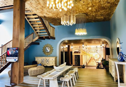 Thaproban Pavilion Waves Hotel Overview