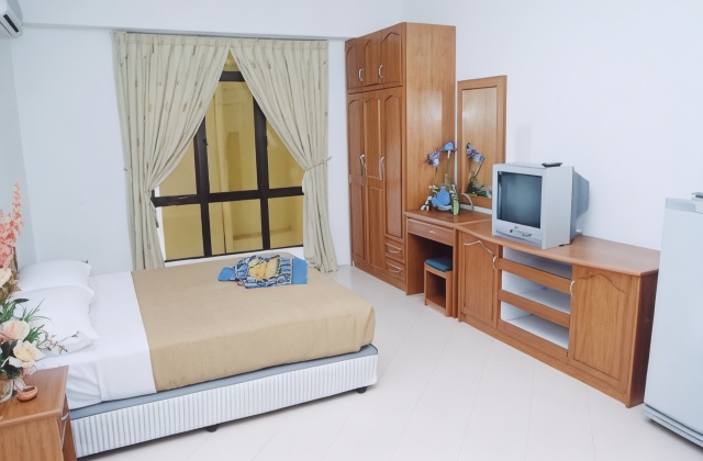 Marina Cove Resort Over view